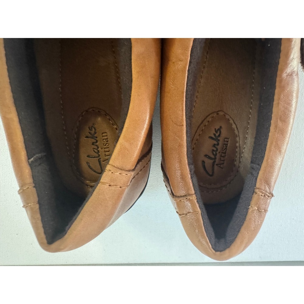 Clarks Artisan Kessa Alcove Womens 10 M Tan Leather Button Loafers 26066521 - Picture 8 of 10